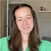 Estudiante en Albacete, nacida en Francia, propone clases de frances.